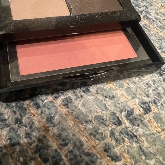 Bobbi Brown Limited Edition City Collection New York Palette - Picture 5 of 5